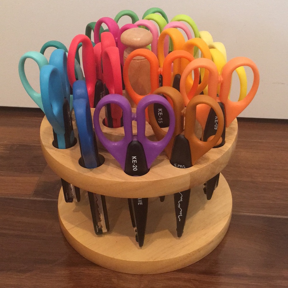 Kraft Edgers Scissor Set with Wood Holder 18-Piece